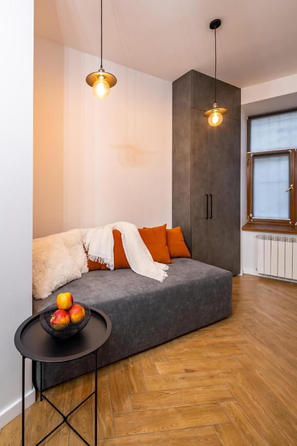 Romari Таманська 12 Apartment ลวีฟ ภายนอก รูปภาพ