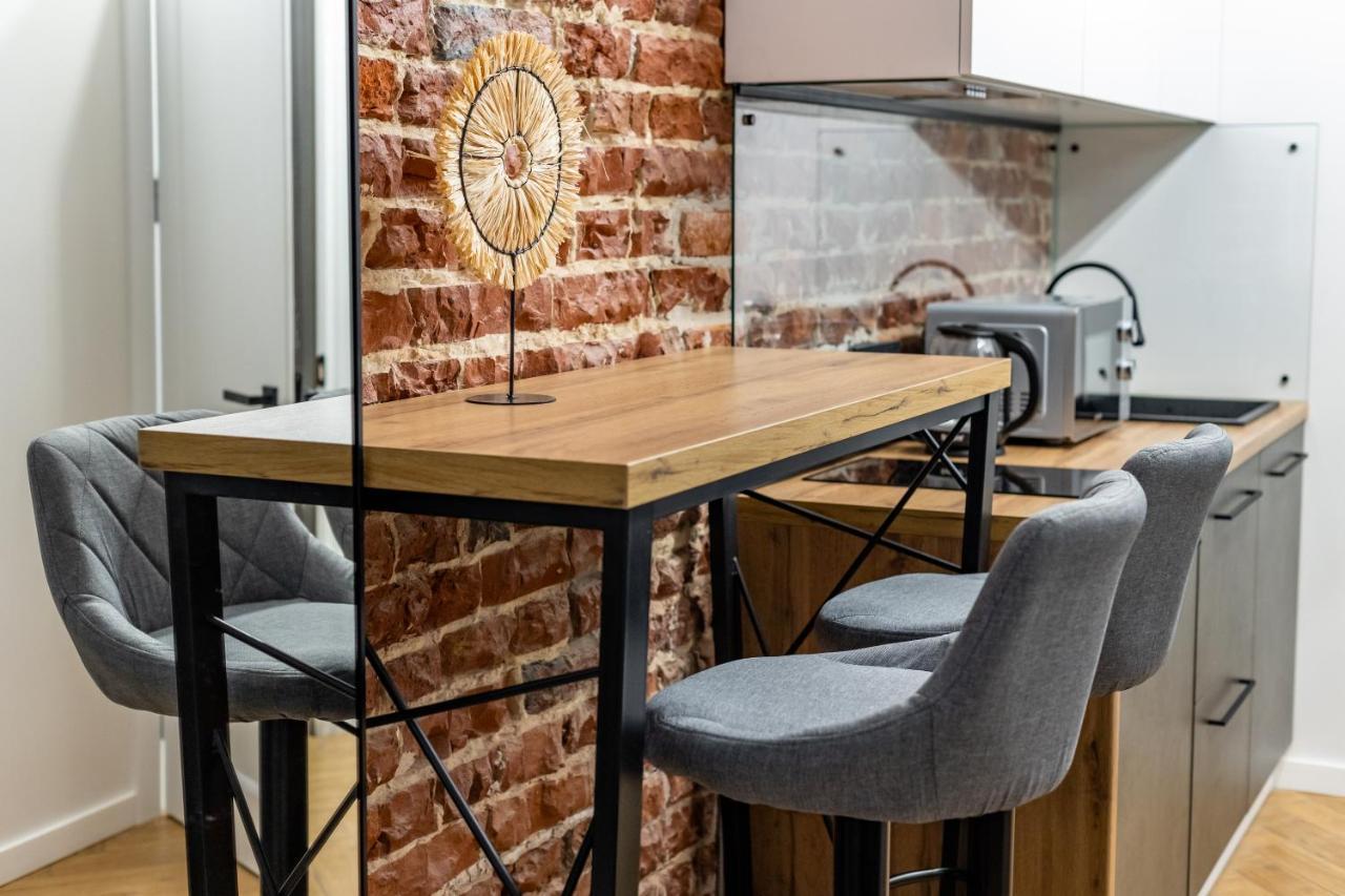 Romari Таманська 12 Apartment ลวีฟ ภายนอก รูปภาพ