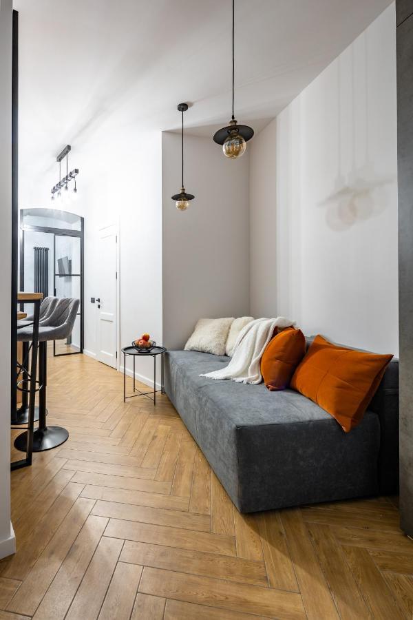Romari Таманська 12 Apartment ลวีฟ ภายนอก รูปภาพ