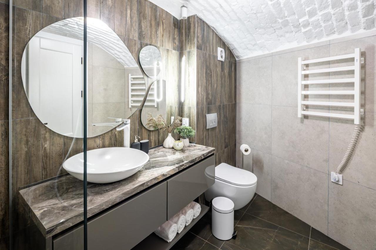 Romari Таманська 12 Apartment ลวีฟ ภายนอก รูปภาพ